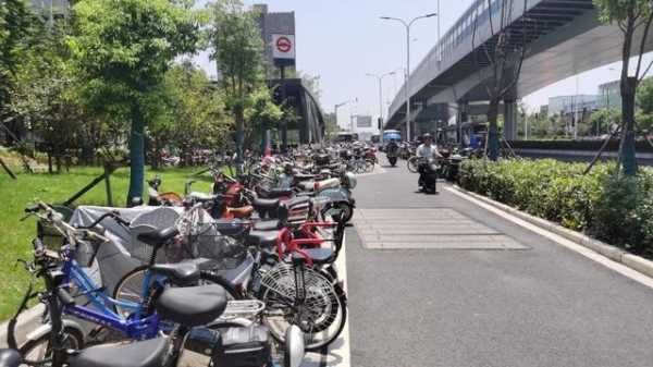 非机动车走机动车道路（非机动车走机动车道路扣几分）